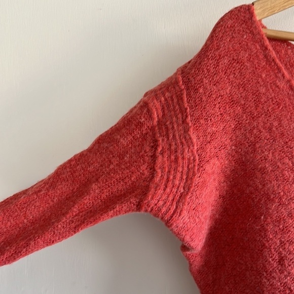FREE PEOPLE ~ Pink alpaca blend crop sweater - Picture 3 of 7